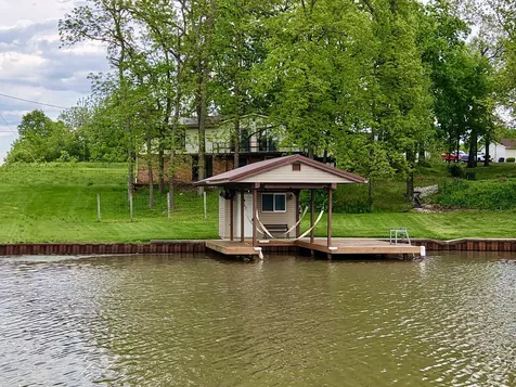15981 Hillcrest Drive Effingham IL 62401