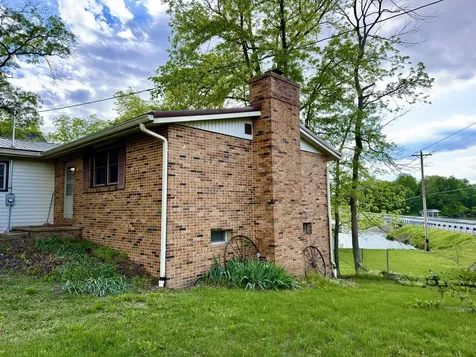 15981 Hillcrest Drive Effingham IL 62401