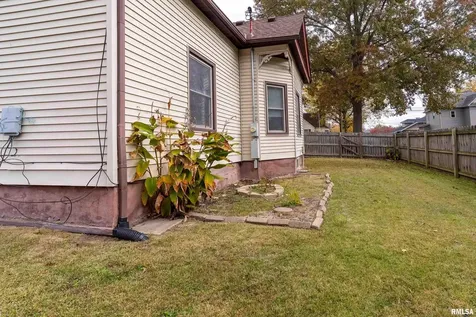 306 South Madison Street Marion IL 62959