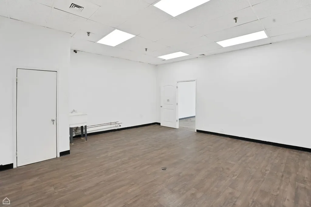 10S628 South Kingery Highway Willowbrook IL 60527