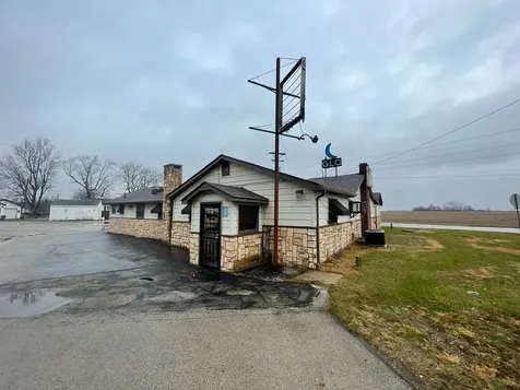 3124 Perrysville Road Danville IL 61834