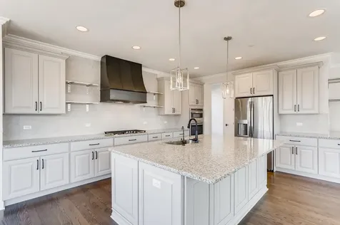 21377 West Sylvan Drive Mundelein IL 60060