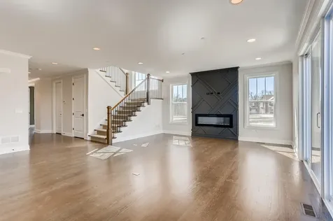21377 West Sylvan Drive Mundelein IL 60060