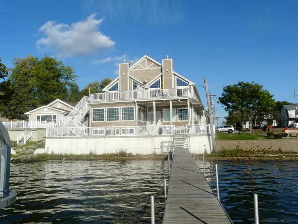 36 West Grand Avenue Fox Lake IL 60020