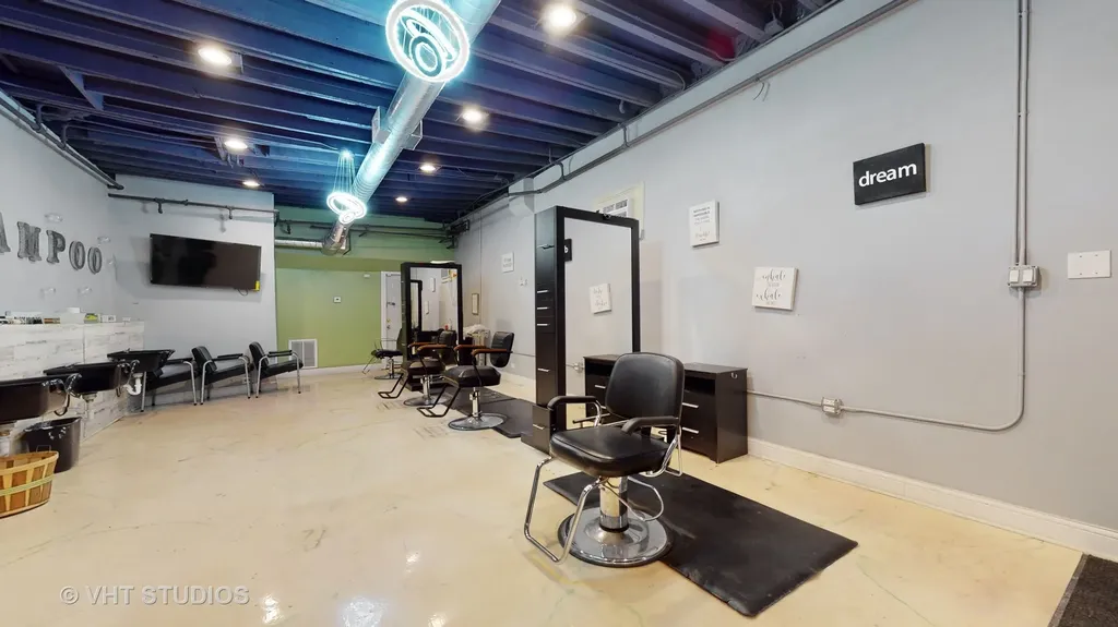 5742 West Chicago Avenue Chicago IL 60651