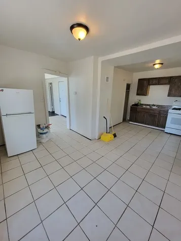 5742 West Chicago Avenue Chicago IL 60651