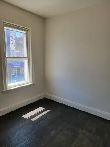 5742 West Chicago Avenue Chicago IL 60651