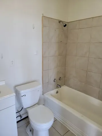 5742 West Chicago Avenue Chicago IL 60651