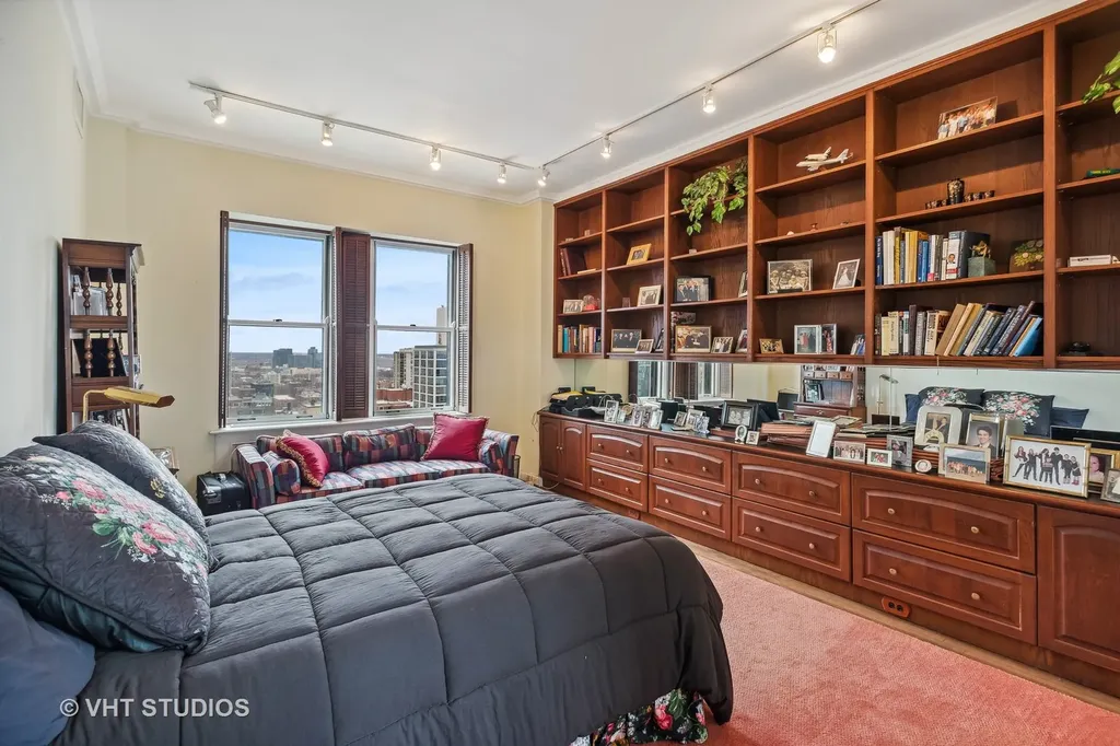 1242 North Lake Shore Drive Chicago IL 60611