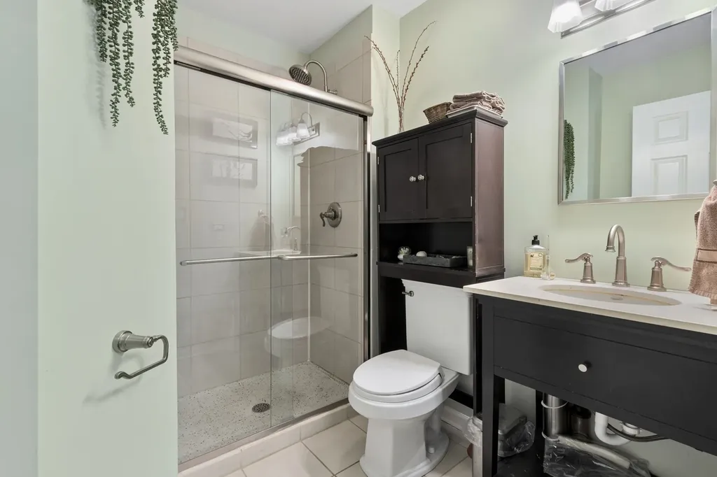 3003 North Kenmore Avenue Chicago IL 60657