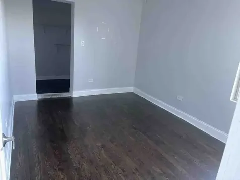 7420 South Bennett Avenue Chicago IL 60649