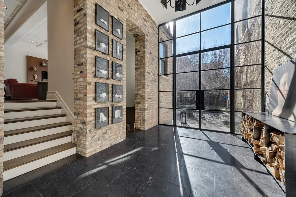 2026 North Kenmore Avenue Chicago IL 60614