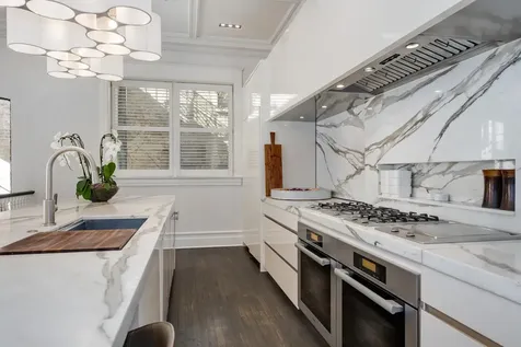 2026 North Kenmore Avenue Chicago IL 60614