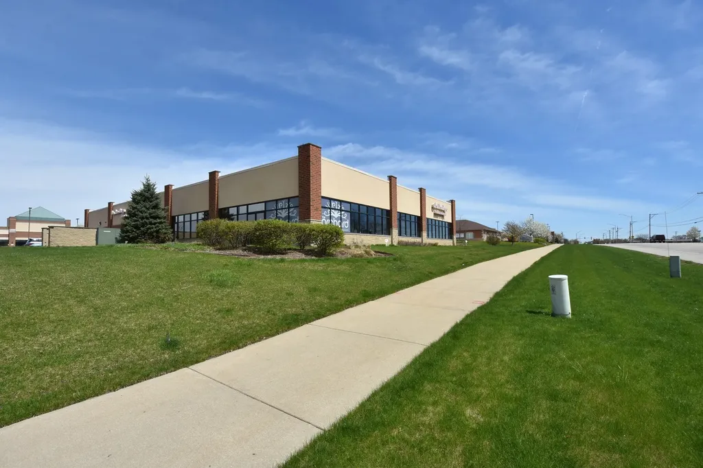 1175 Oak Street North Aurora IL 60542