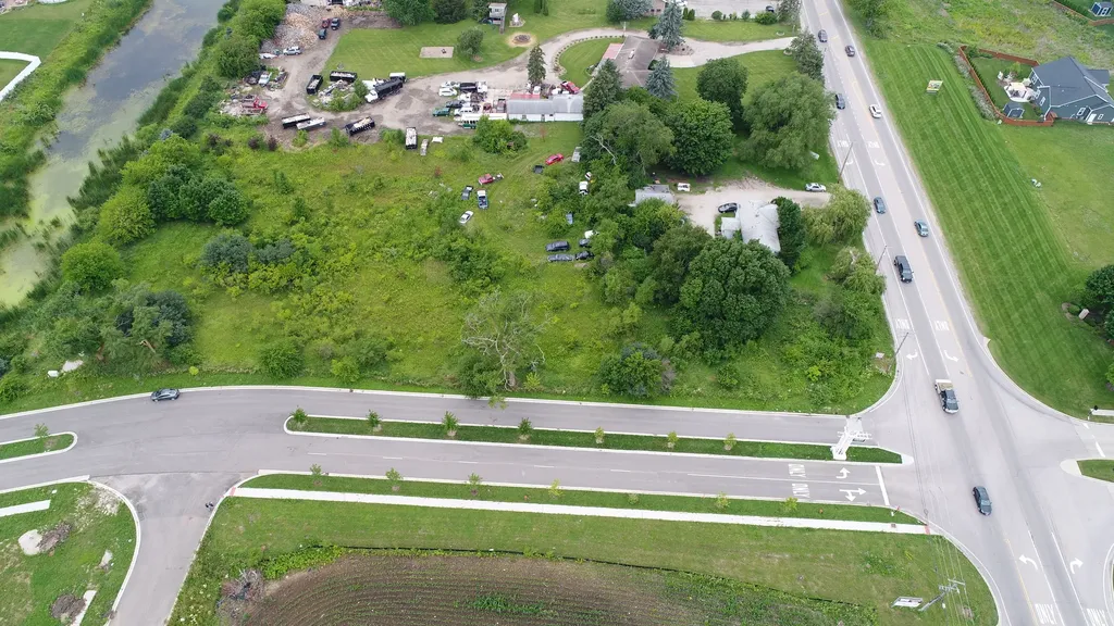 3301 Us 20 Highway Elgin IL 60124