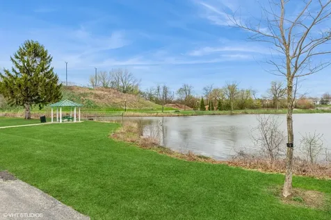 4 Parkside Court Vernon Hills IL 60061