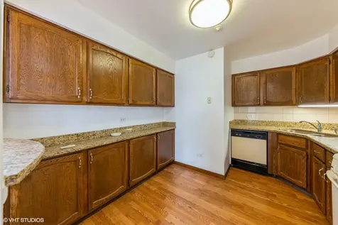 4 Parkside Court Vernon Hills IL 60061