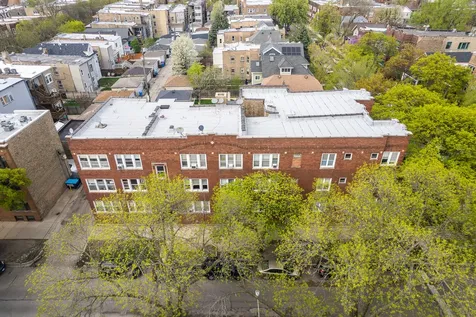 3040 West Sunnyside Avenue Chicago IL 60625