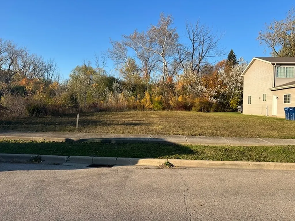 2946 West Country Club Avenue Waukegan IL 60087