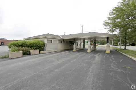 223 East State Road Island Lake IL 60042