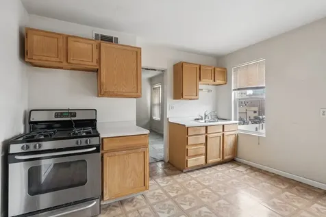 612 North Ogden Avenue Chicago IL 60642