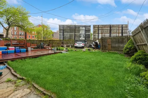 612 North Ogden Avenue Chicago IL 60642