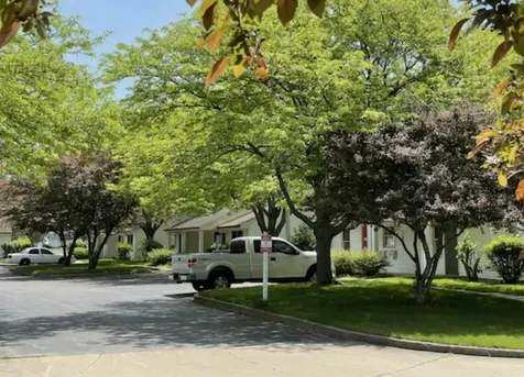 551-564 North Clarence Avenue Watseka IL 60970