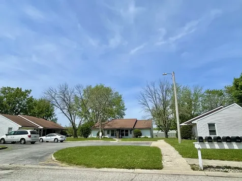 551-564 North Clarence Avenue Watseka IL 60970