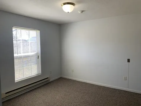 551-564 North Clarence Avenue Watseka IL 60970