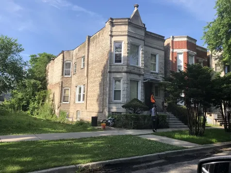 3929 West Flournoy Street Chicago IL 60624