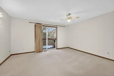 4000 46TH St Court Rock Island IL 61201