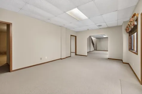 4000 46TH St Court Rock Island IL 61201