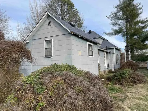 209 South 16th Street Herrin IL 62948