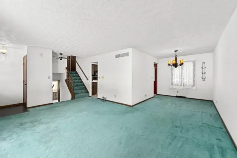 8412 10TH Street W Rock Island IL 61201