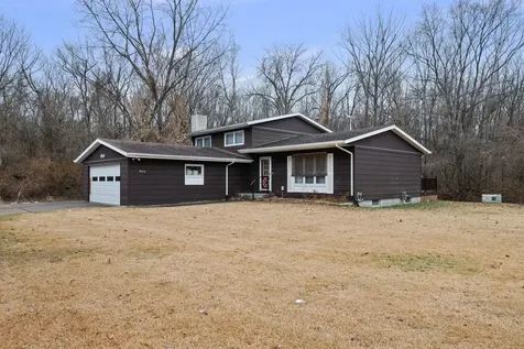 8412 10TH Street W Rock Island IL 61201