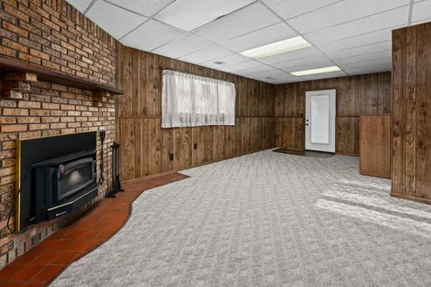 8412 10TH Street W Rock Island IL 61201