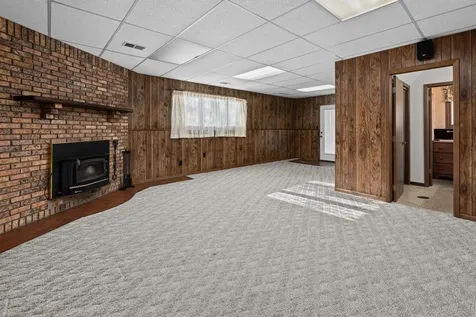 8412 10TH Street W Rock Island IL 61201