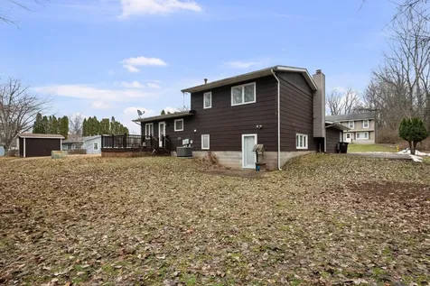 8412 10TH Street W Rock Island IL 61201