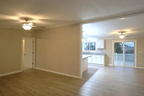 2114 Cedar Ave Avenue Salem IL 62881