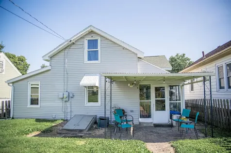 2048 Oak Street Quincy IL 62301
