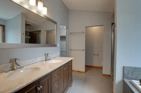 4506 Woodland Trail Quincy IL 62305