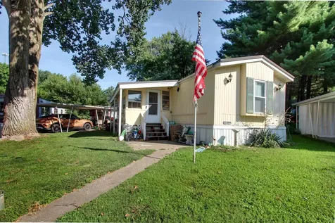 1525 Wilkes Ave. Street Quincy IL 62305