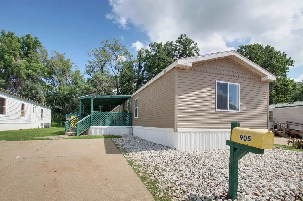 905 Joshua Street Quincy IL 62305