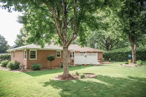 1421 South 27th Street Quincy IL 62301