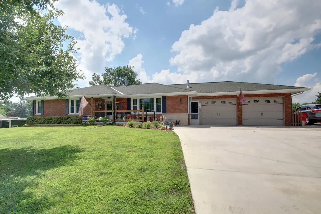 2734 Payson Road Quincy IL 62305