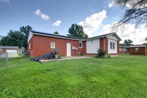 3930 Pine Tree Road Quincy IL 62301