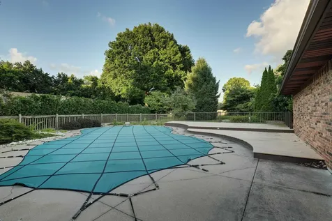 419 Spring Lake Drive Quincy IL 62305