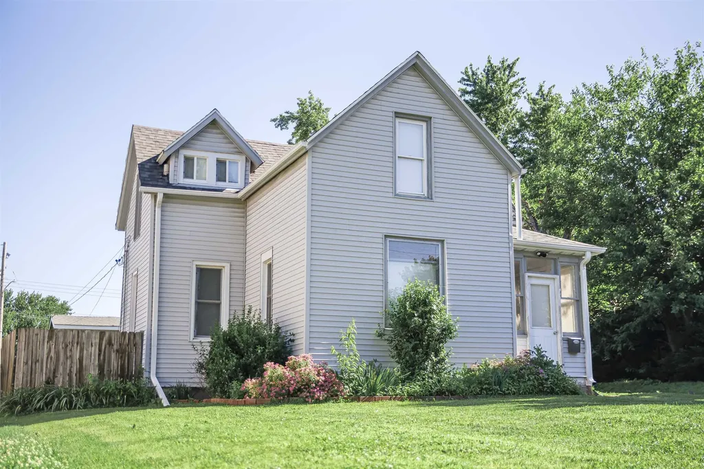 2049 Chestnut Street Quincy IL 62301