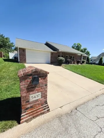 5437 Watchtower Drive Quincy IL 62305