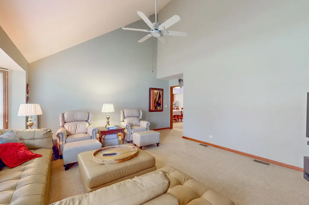 1803 River Ridge Circle Naperville IL 60565